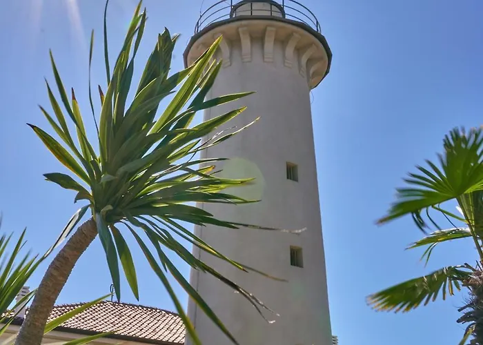 Beachfront Two-room Apartment-beahost