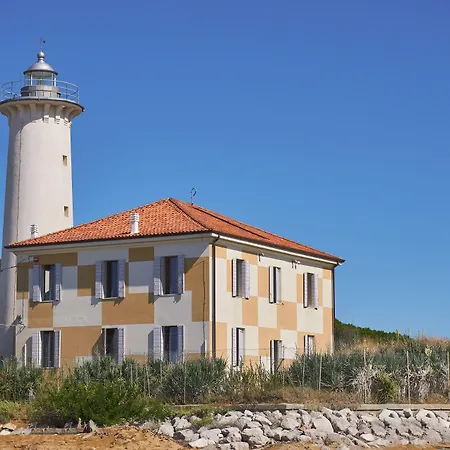 Beachfront Two-room Flat With Side Sea View Appartement Bibione