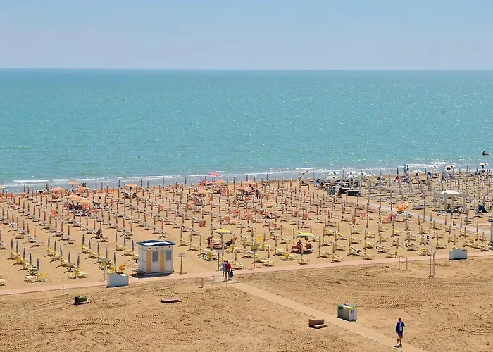 Beachfront Two-room Apartment-beahost Apartman