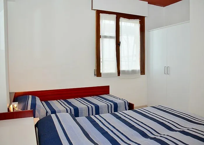 Beachfront Two-room Apartment-beahost * Μπιμπιόνε