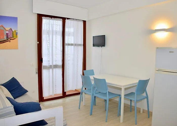Διαμέρισμα Beachfront Two-room Apartment-beahost Μπιμπιόνε